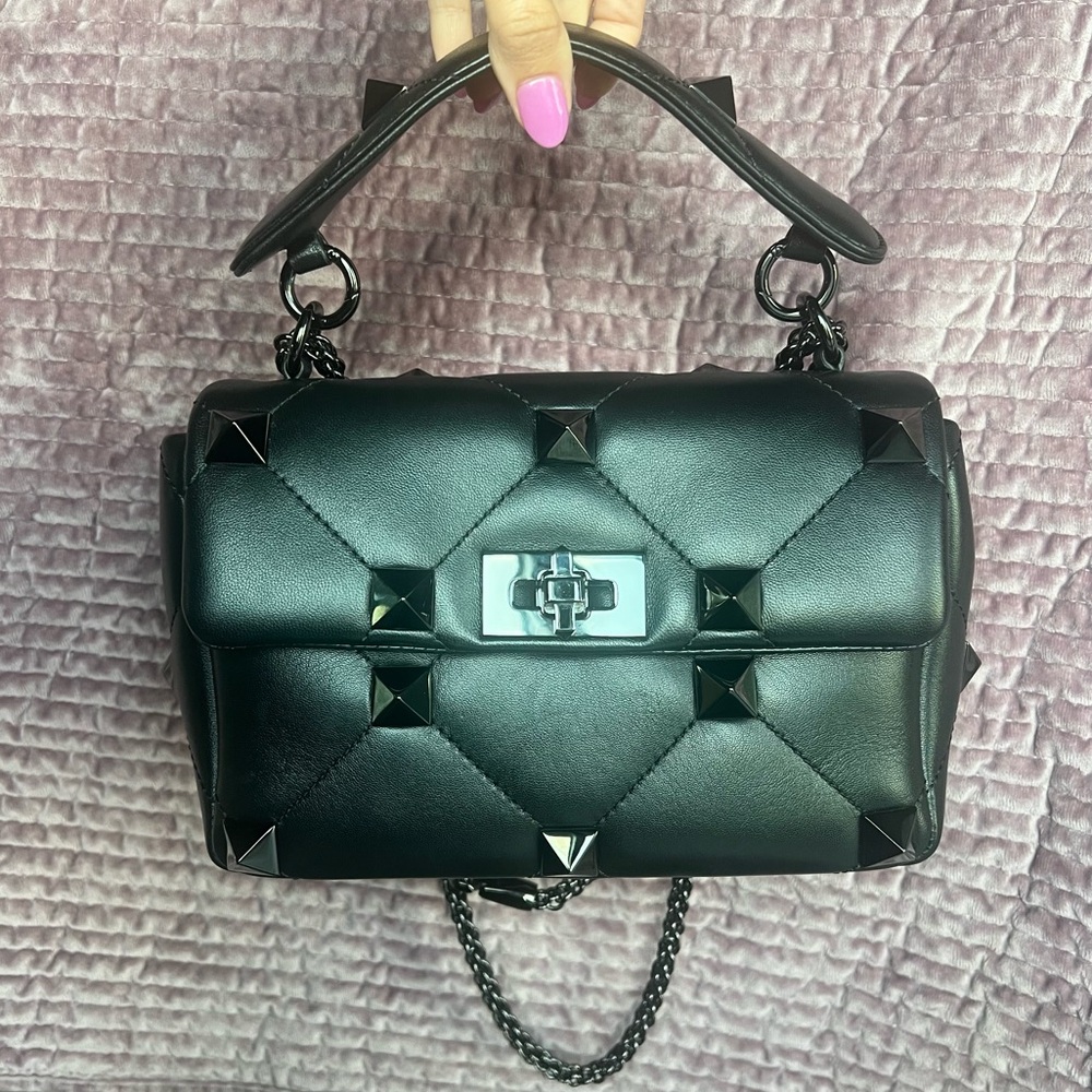 🖤 AUTHENTIC Valentino So Black Nappa Medium Roman Stud Bag Rockstud